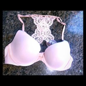 NWOT Victoria’s Secret Bra 34B